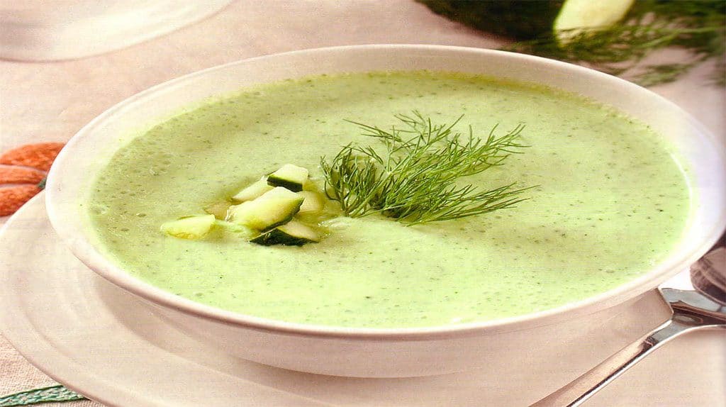 sopa fria de pepino con yogur